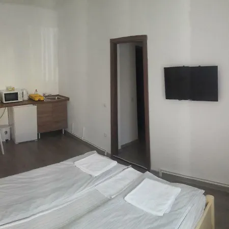 Theresia Studio-2