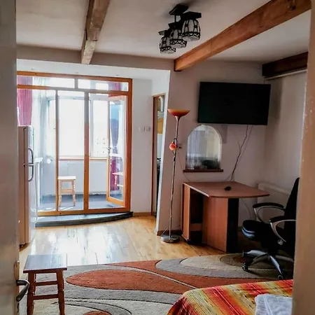 Studio Attic-2