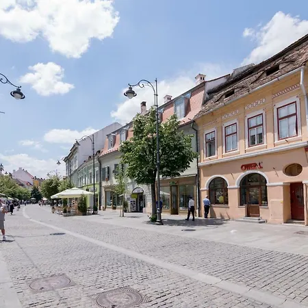 Folkloric Loft-Ulita Romaneasca-2