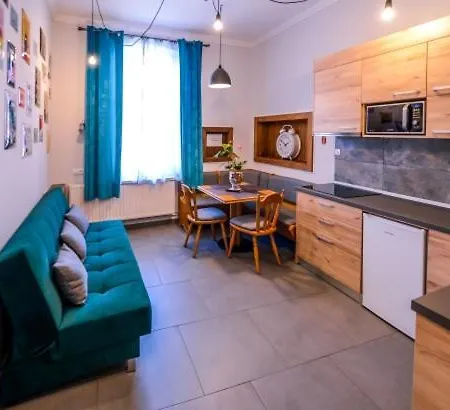 Atrium 24 Studio-2