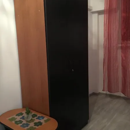 Small Studio2-2
