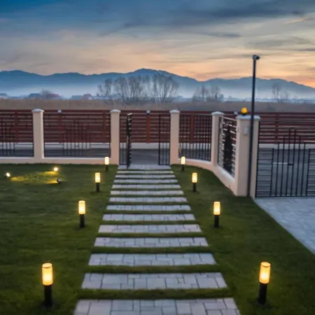 Roots Villa Redwood-2