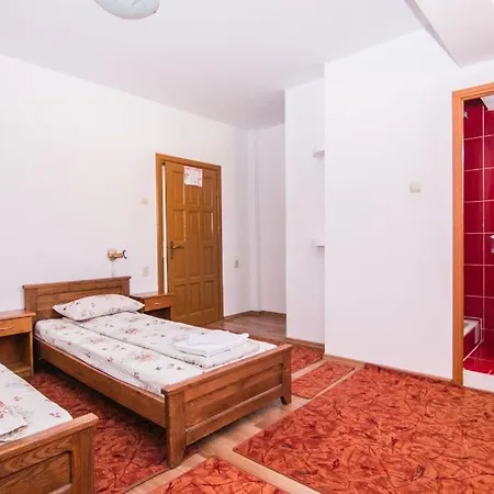 Motel Dracula-3