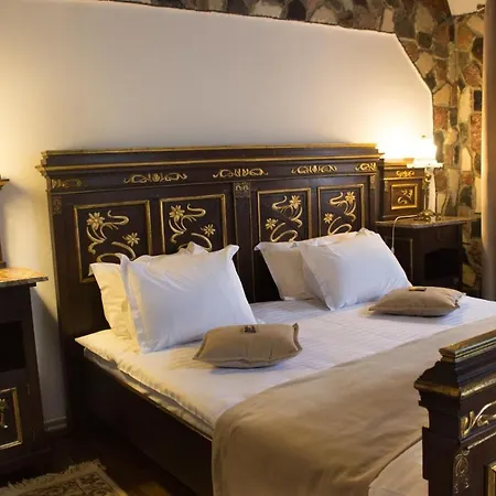 Hunter Prince Castle Hotel-3