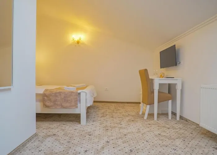 Hotel Monarch House Brașov