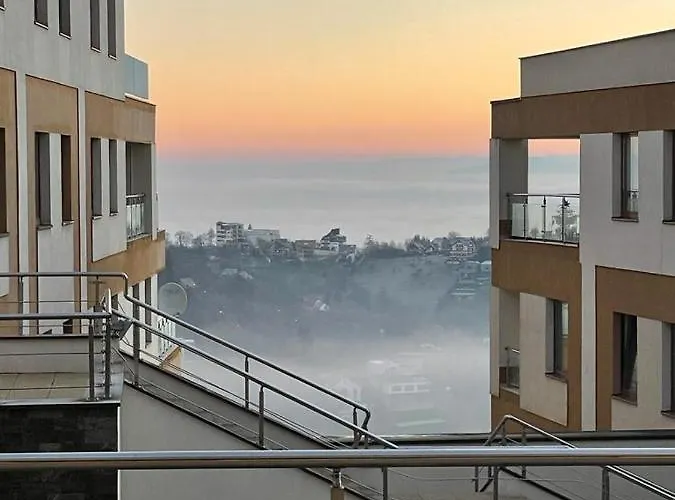Londof Luxury Apartments - With A Panoramic View Over The City Braşov