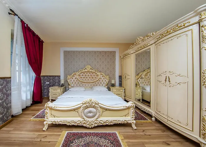 Zira Residence - Authentic Rooms In Old Town Braşov