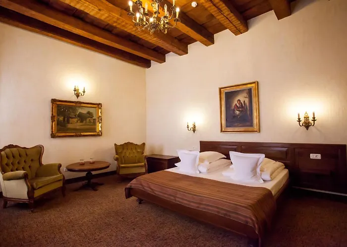 Brasov hotels near Republicii Bulevard