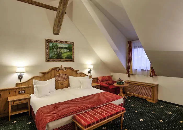 Hotels nahe Kürschner Turm