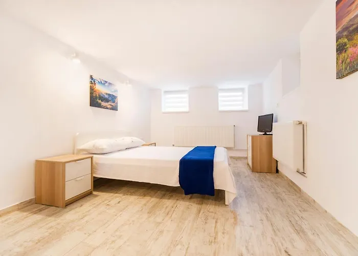 Ultraholiday Tiny House Braşov